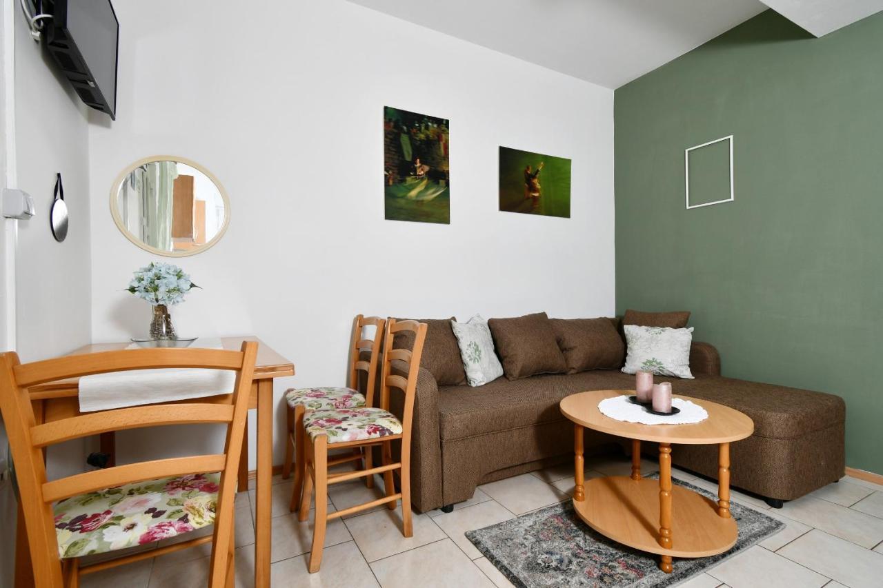 Apartments Novotny Banjol ภายนอก รูปภาพ