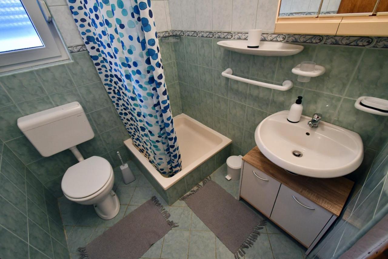 Apartments Novotny Banjol ภายนอก รูปภาพ